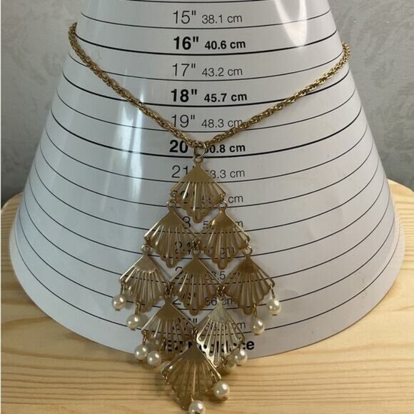 Vintage Gold-Tone Necklace With Art Deco Shell Pendants & Pearl Accents - Picture 2 of 4